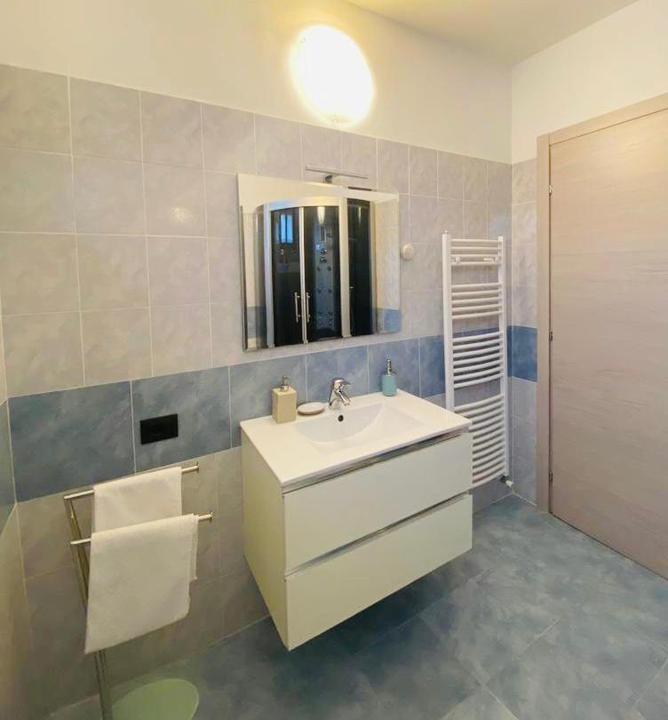 Casa Azalea Apartman Colico Kültér fotó